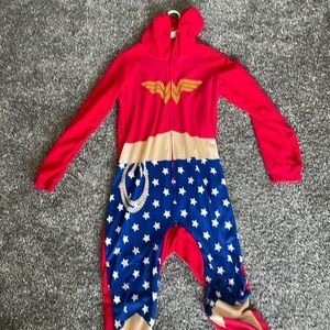 Wonder Woman onesie worn one time size s/m